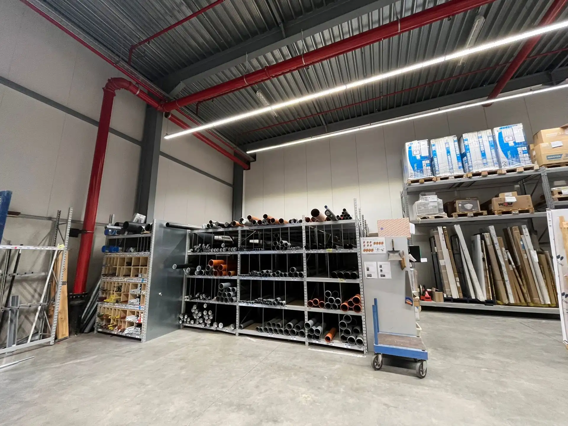 Moderne showroom te Wijnegem foto 5