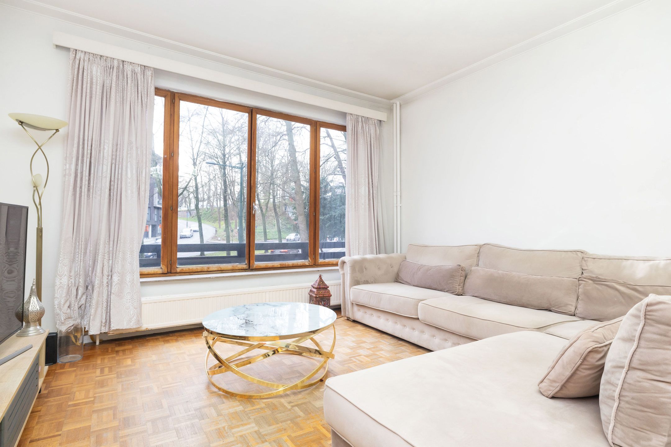 Appartement met 2 slaapkamers + kelder foto 5