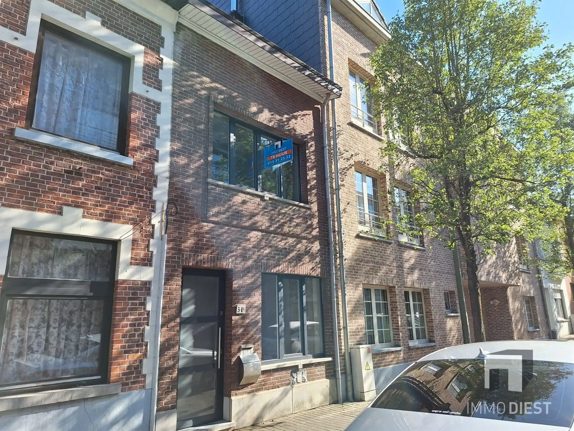 Leuke woning met buitenruimte in het centrum foto {{pictureIndex}}