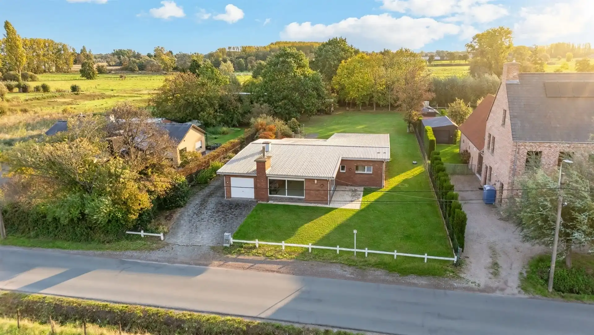 Uitstekend gelegen bungalow op uitzonderlijk perceel foto 32
