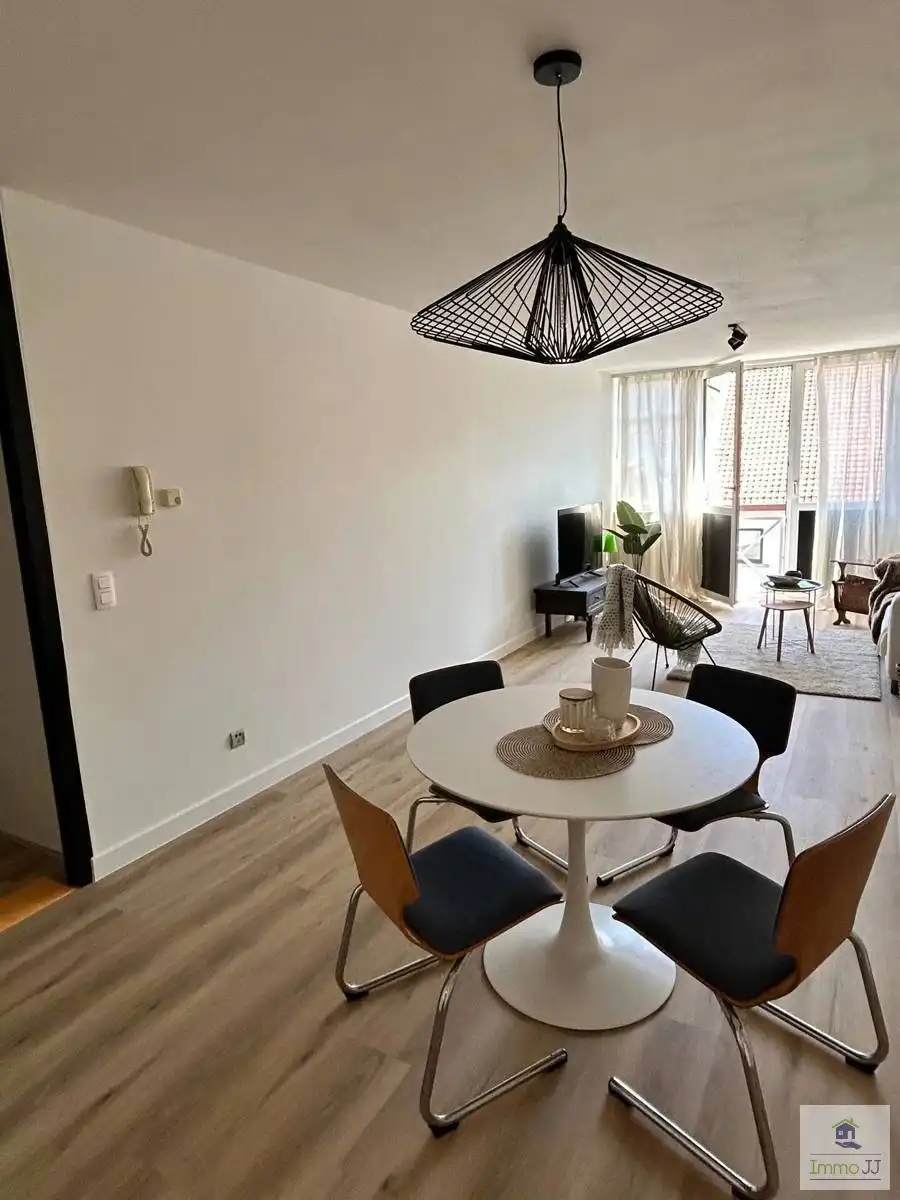 Gemeubeld appartement met 2 slaapkamers in Genk centrum foto 2