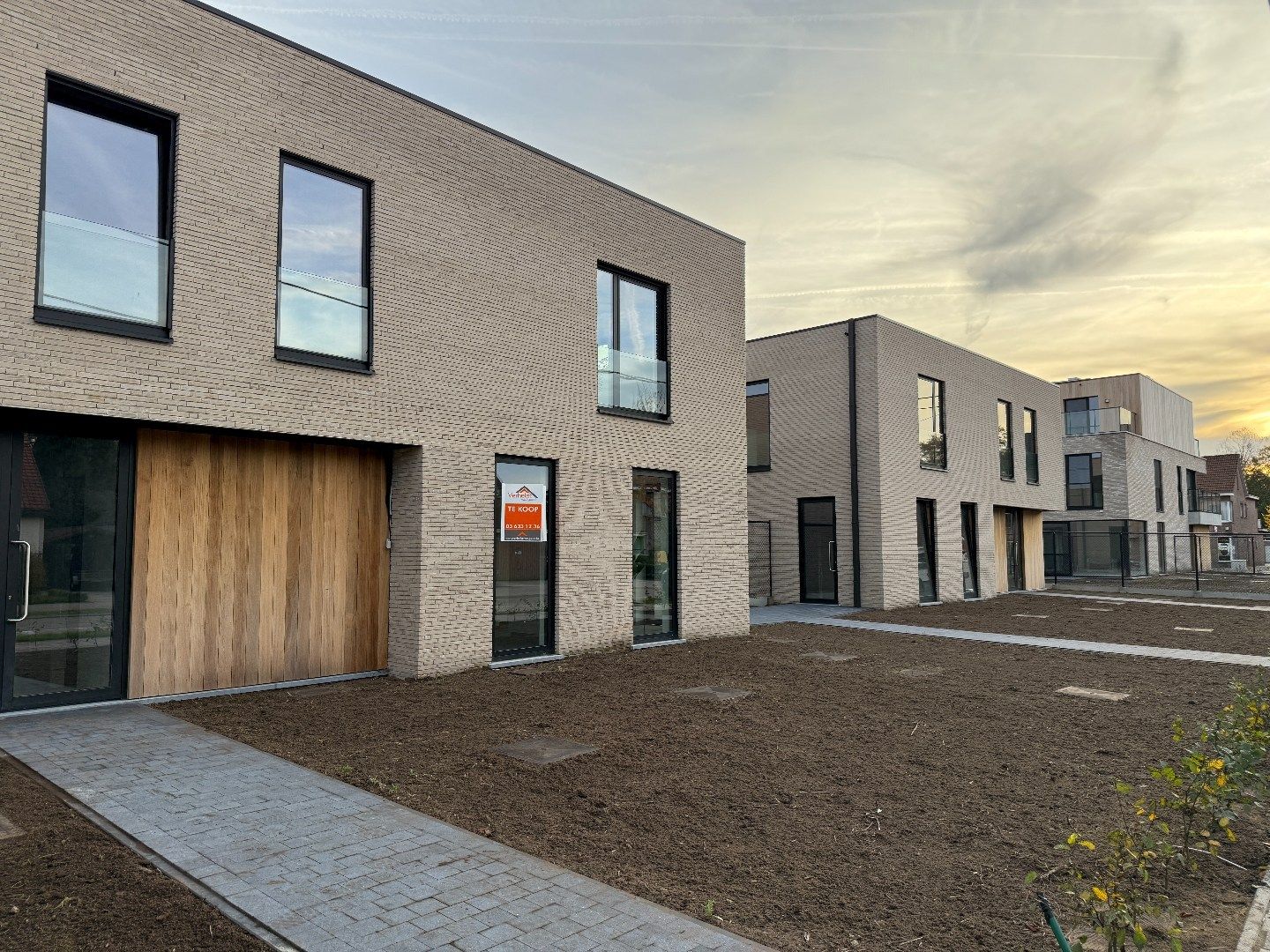 Instapklare nieuwbouw met 3 slpk en tuin foto 2