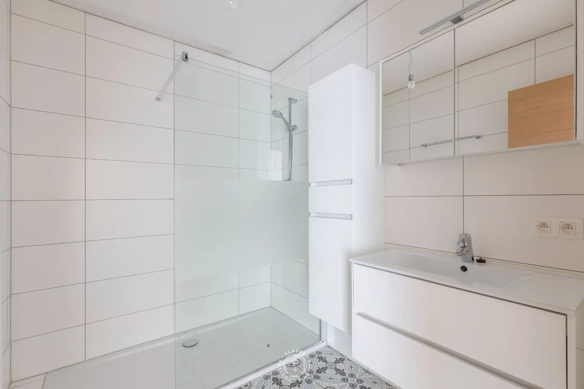 Mooi en recent appartement met staanplaats foto 6