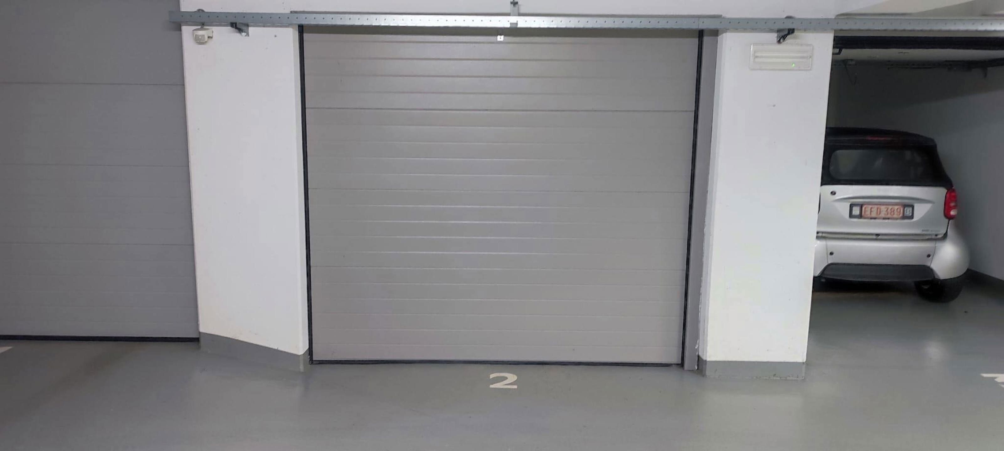 Garage te koop Centrum De Panne.  foto 2