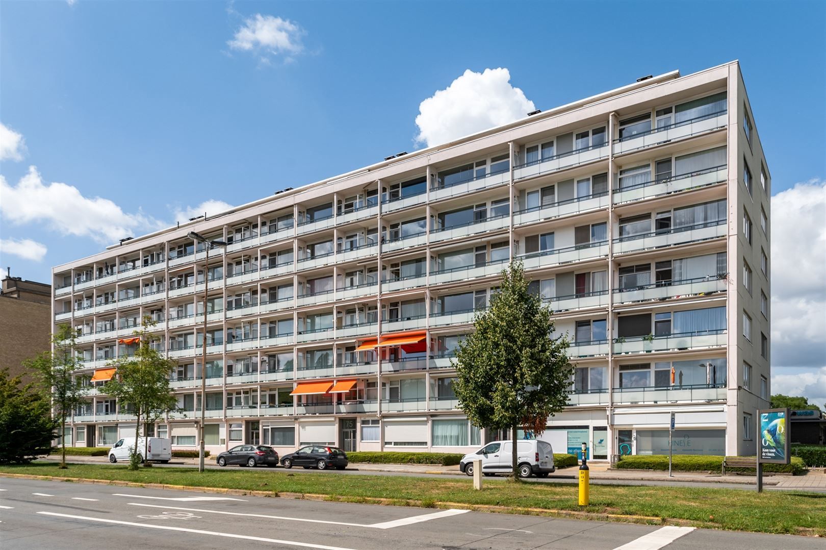 Ruim 1-slaapkamerappartement met zonneterras. foto {{pictureIndex}}