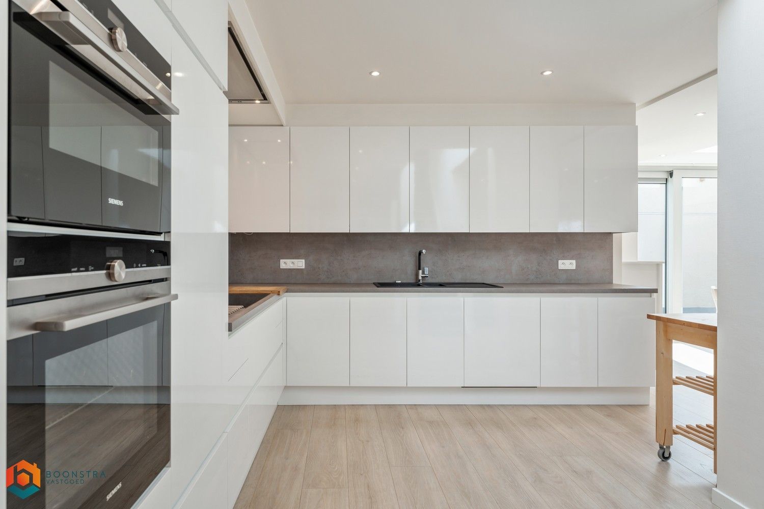 Instapklare rijwoning met 2 slpkrs in het centrum van Putte foto 4