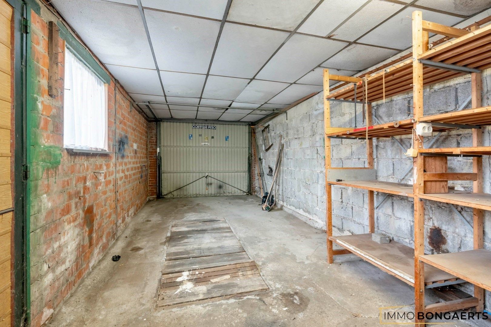 Ruime woning met 4 slaapkamers foto 17