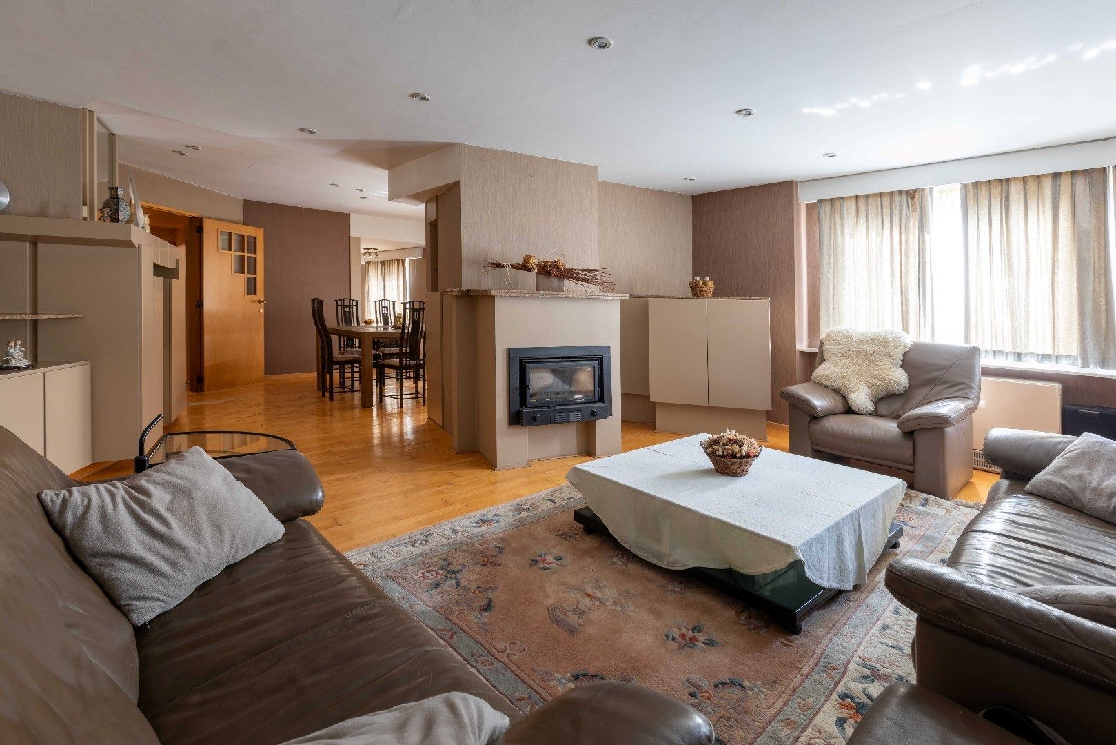 Opbrengsteigendom met handelszaak, atelier en 3 woningen. foto 15