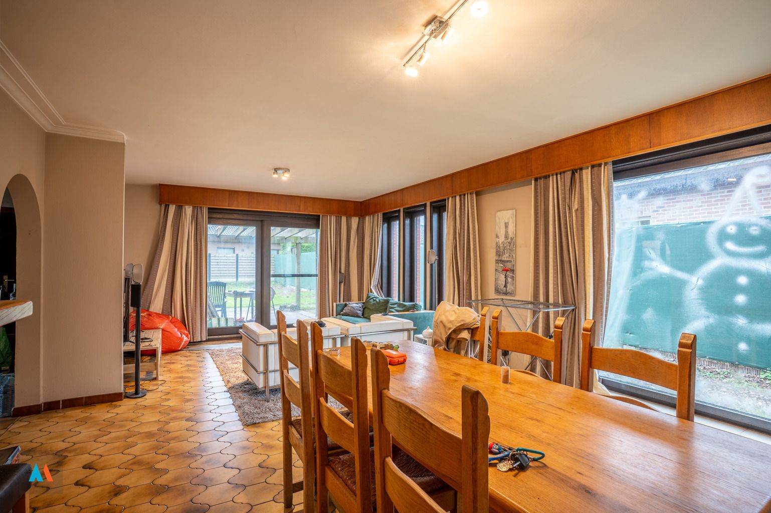 Vrijstaande woning met praktijkruimte en garage foto 3