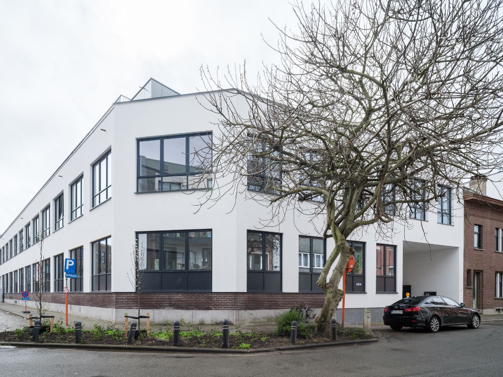 Eénslaapkamerappartement met inpandig terras, gelegen in de buurt van Gent-Sint-Pieters. foto 12