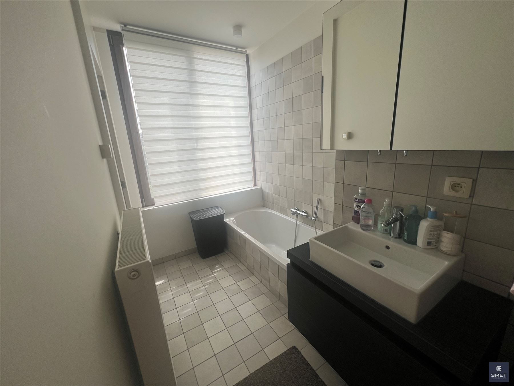 appartement met 1 slpk, terras en autostaanplaats foto 12