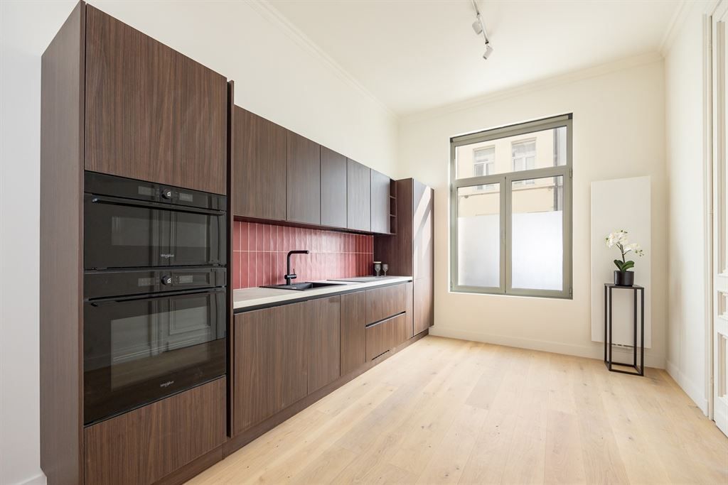 Gerenoveerd herenhuis met tuin en A label foto 5