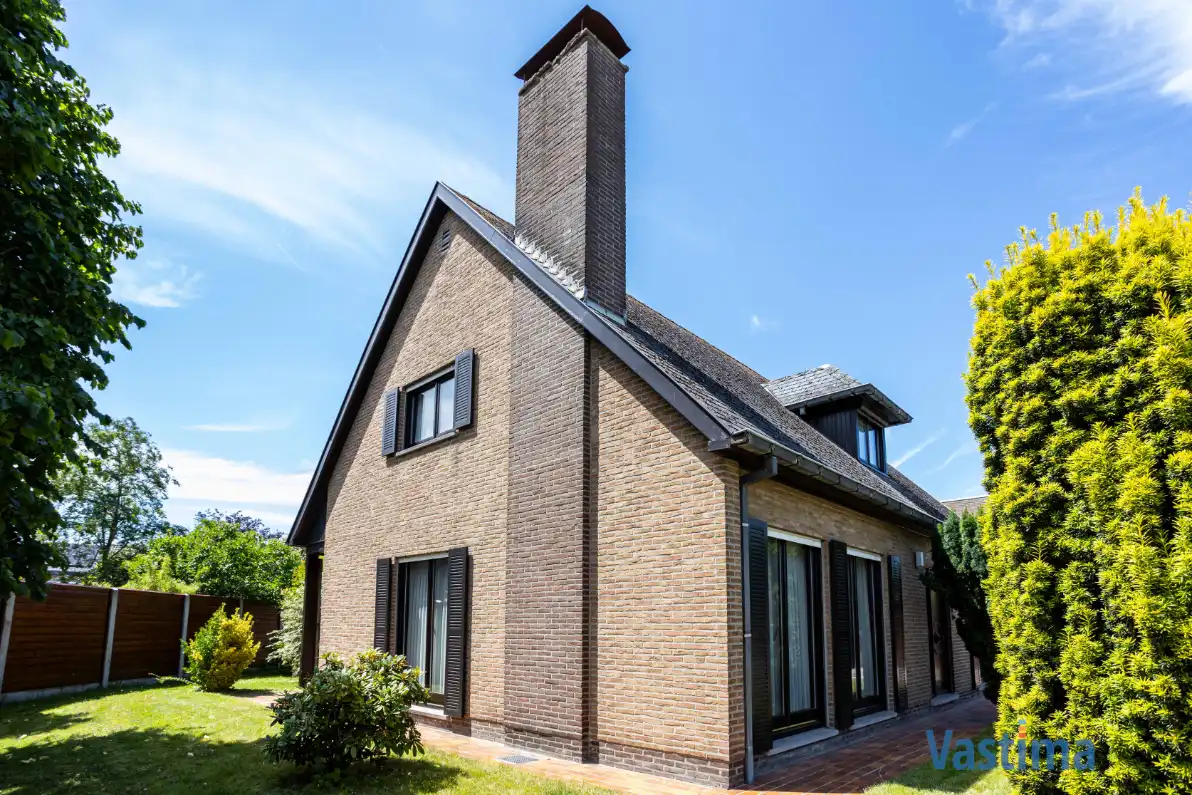 Villa met zonnige tuin en grote garage op een steenworp van centrum Aalst foto 33