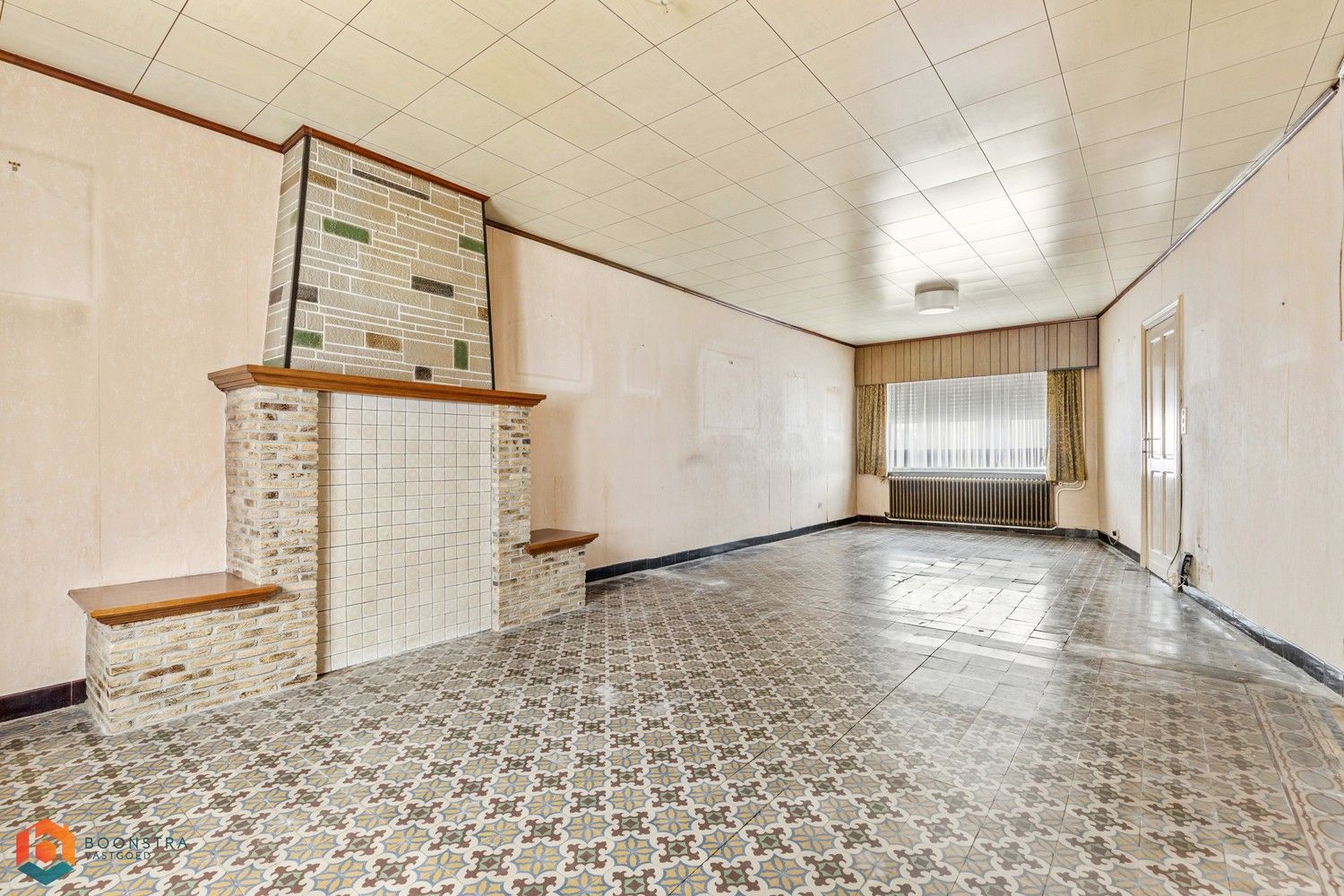 Te renoveren woning met 3 ruime slpkrs in centrum Onze-Lieve-Vrouw-Waver foto 3