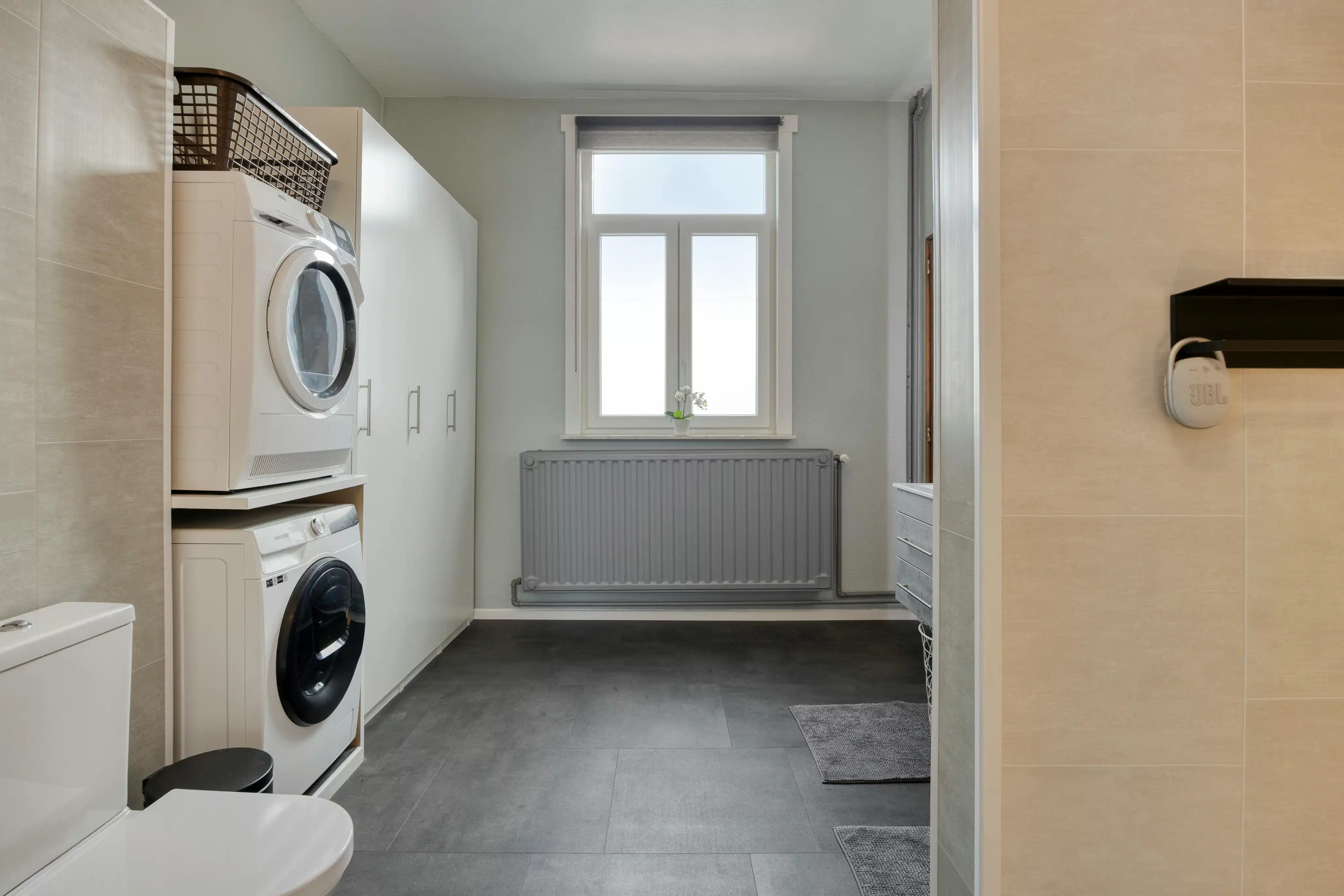 Herenhuis met handelszaak te koop in Kaprijke foto 13
