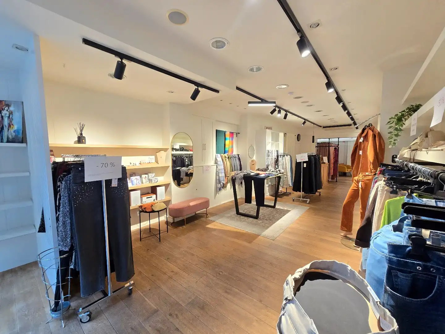 Handelsruimte, 72m² + kelder, op enkele passen van de Grote Markt foto 6