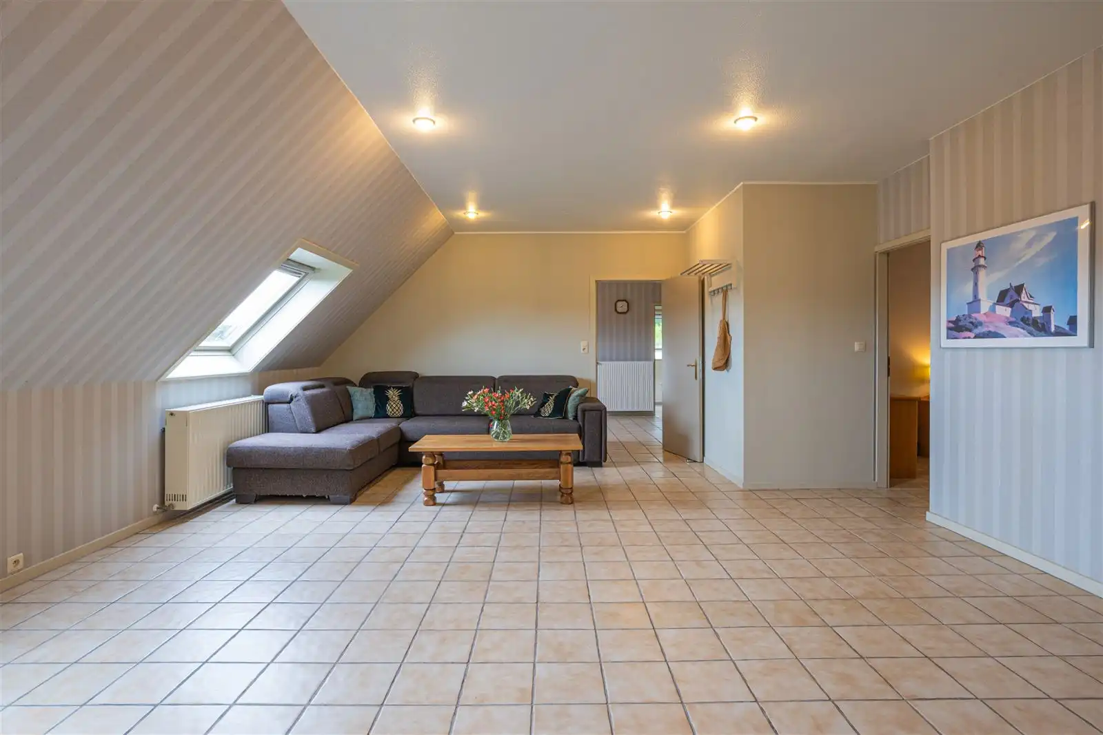 INSTAPKLARE VILLA MET LOODS TE ZWALM foto 23