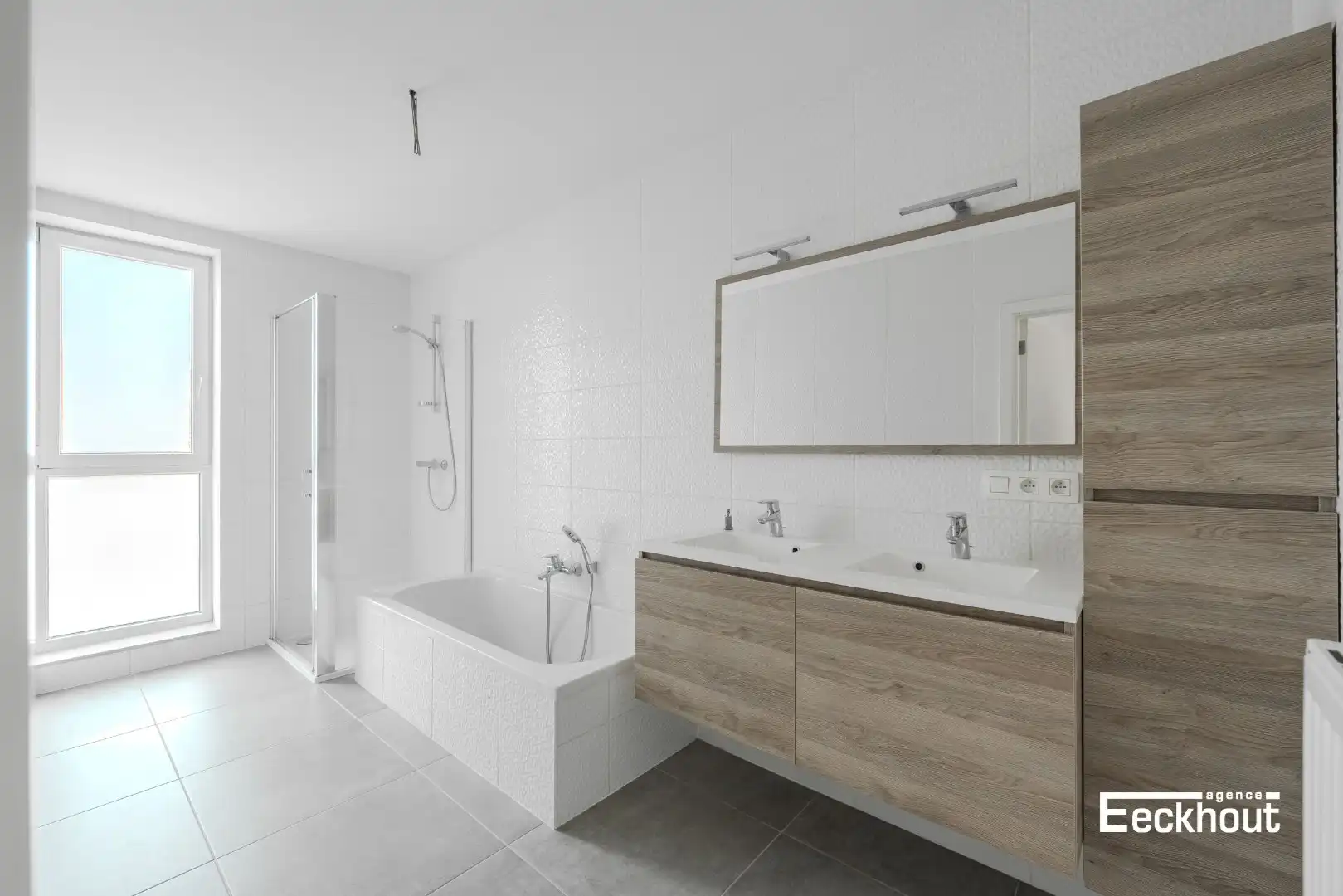Modern en recent (bouwjaar 2018) triplex-appartement met groot terras! foto 10