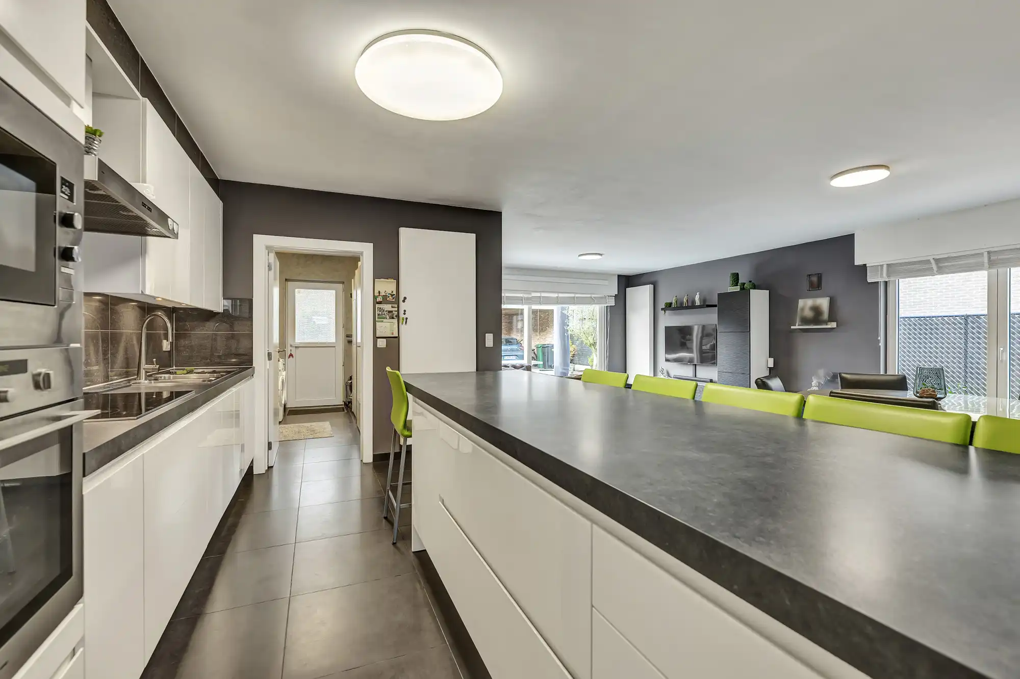 Instapklare, goed onderhouden woning op gunstige locatie foto 18