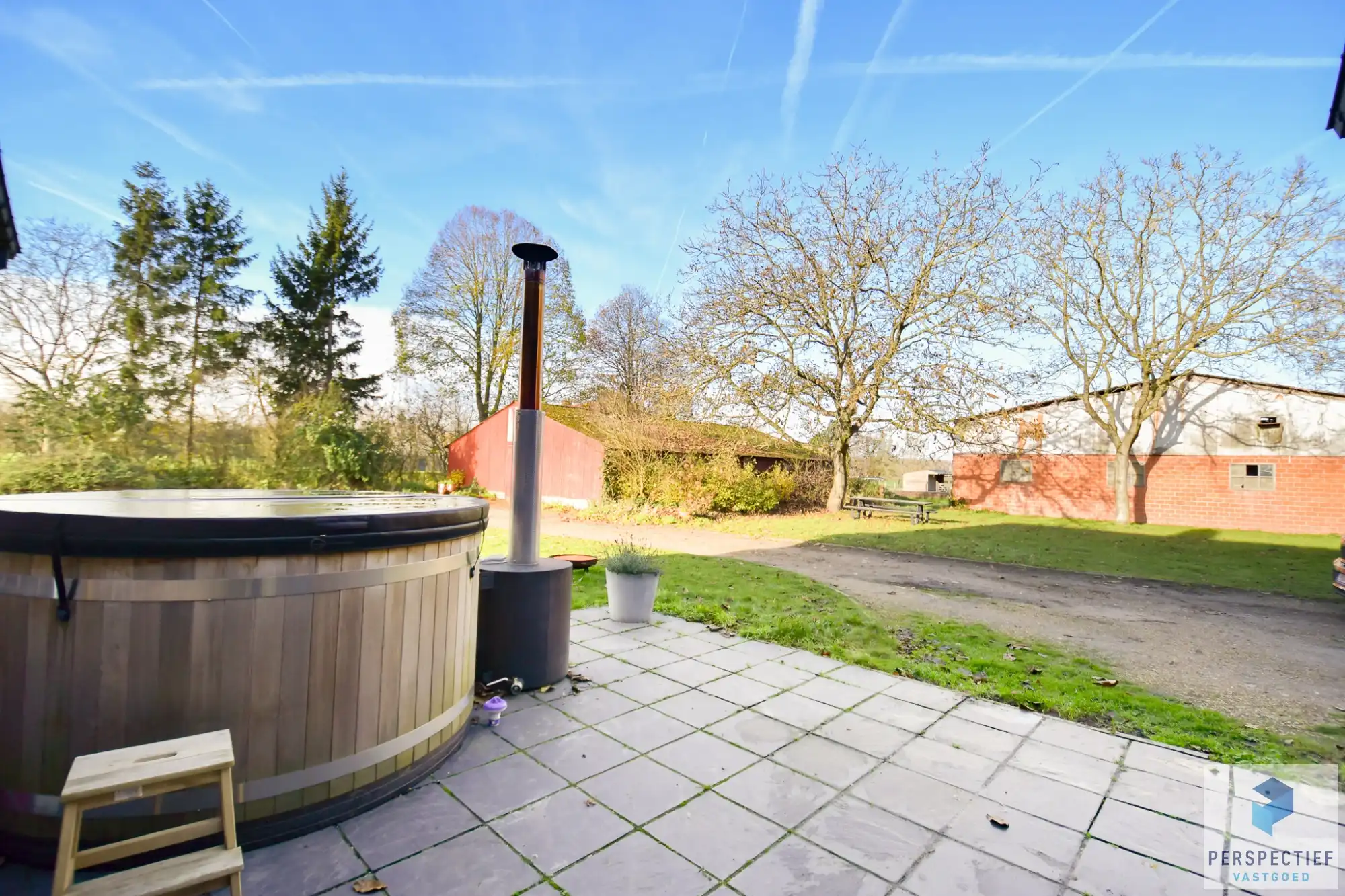 Landelijke woning met een magazijn, schuur en weide op 10&nbsp;224m² foto 9