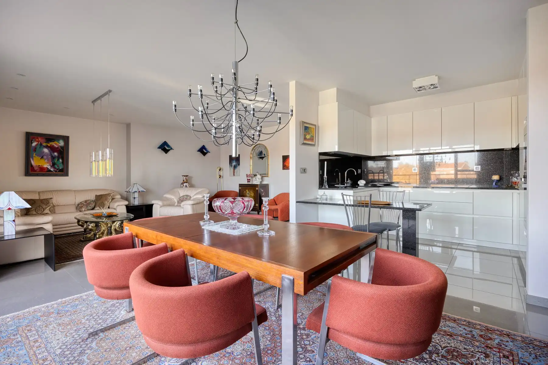 Luxueus penthouse in nieuwstaat foto 9