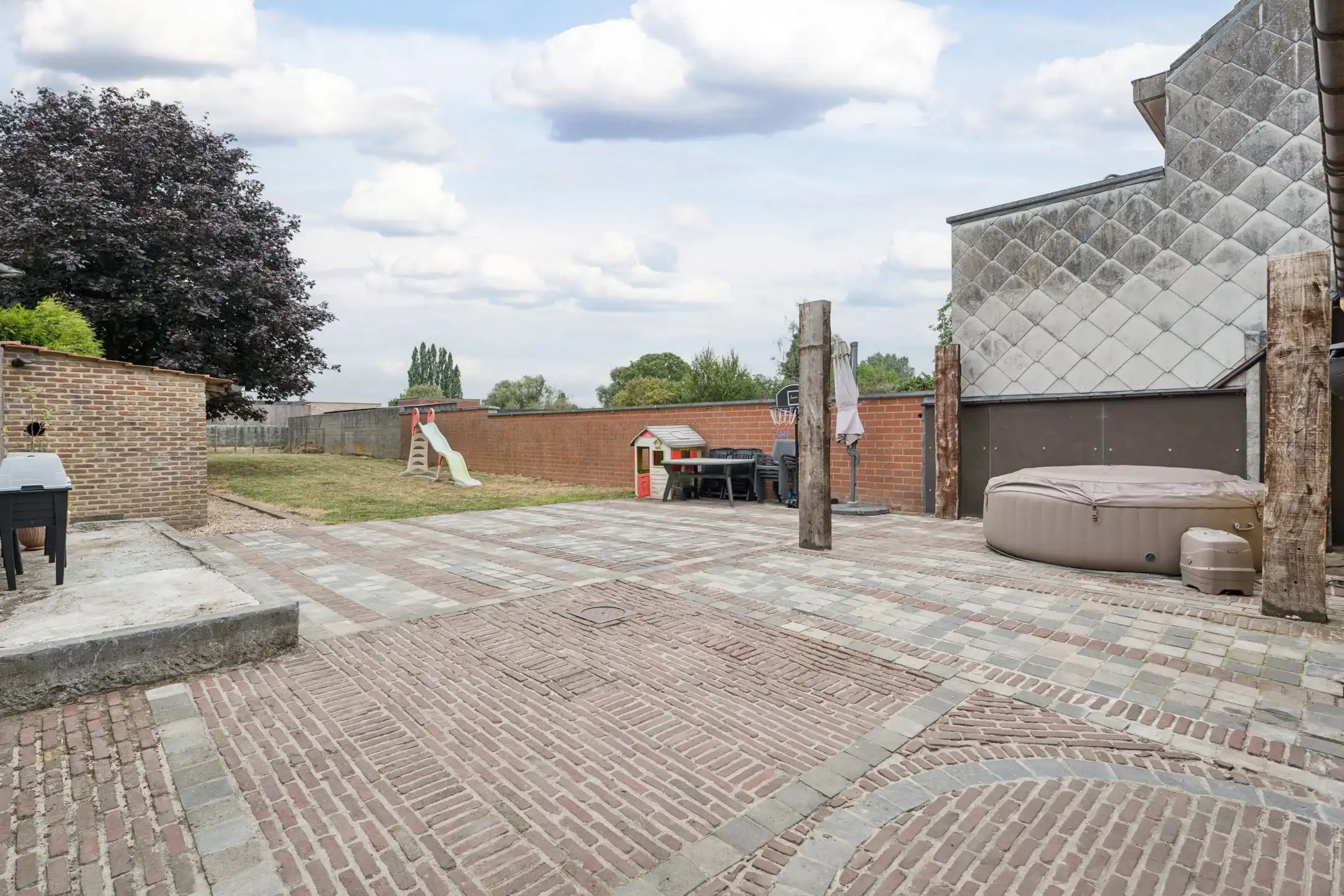 Instapklare, gerenoveerde 2-gevelwoning  foto 28