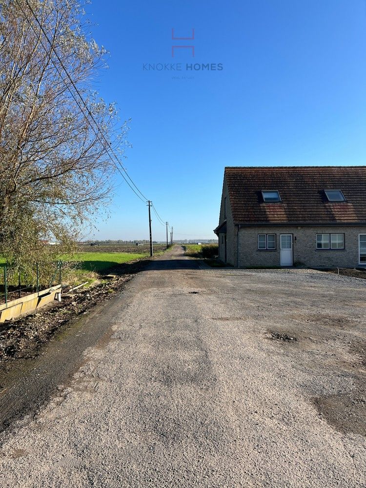 Ca.5.000 m2 serres met loods - bestemd voor agrarische doeleinden. foto 2