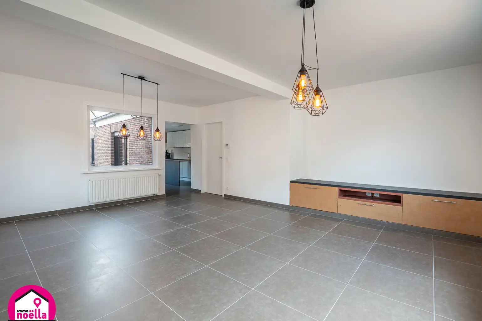 Half open bebouwing met garage en berging foto 17