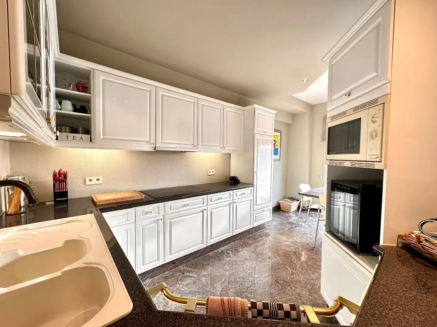 Authentieke vleugel van vierkantshoeve met hoogwaardige afwerking – gelegen in Rutten (Tongeren) foto 7