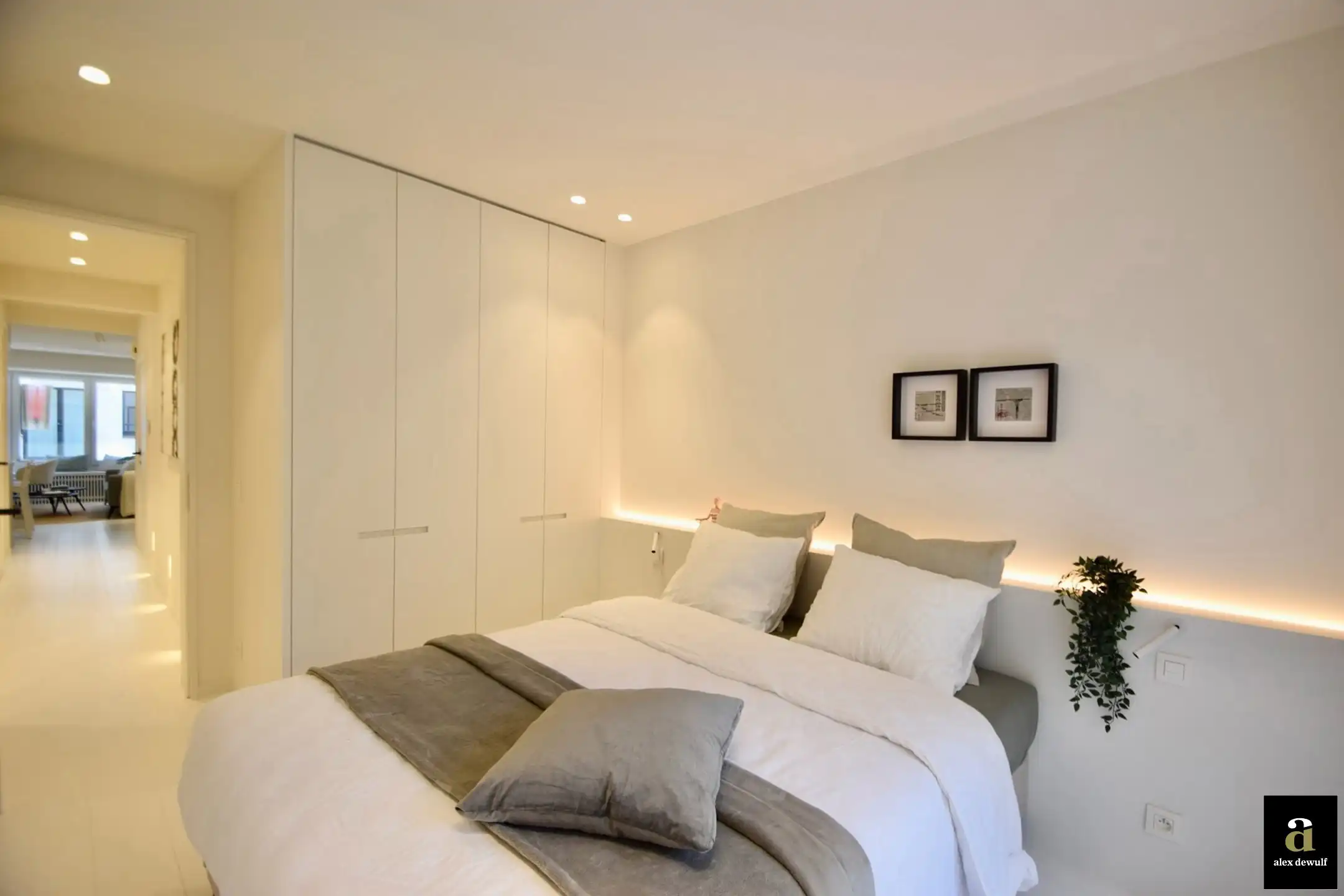 Lichtrijk gerenoveerd appartement nabij de winkels, het strand en de zee. foto 11