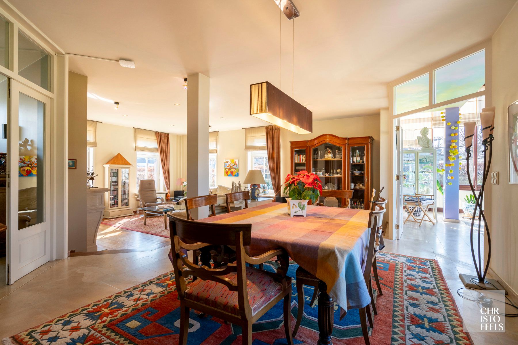 Riante vrijstaande woning mét praktijkruimte in het centrum van Opgrimbie!  foto 5