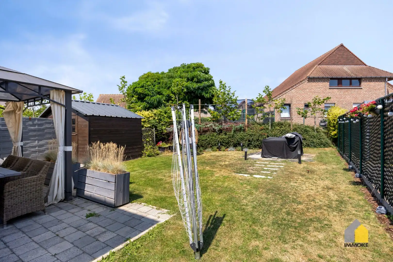 Energiezuinige, halfvrijstaande woning op 2a 82ca met 3 slpk, mooie tuin en carport. foto 25