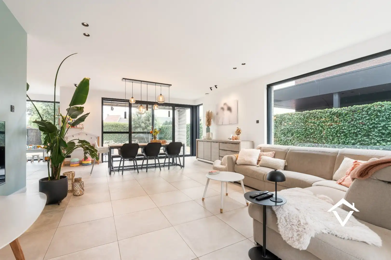 Exclusieve, energiezuinige villa met 247 m² bewoonbare oppervlakte, volledig onderkelderd en gelegen in een rustige doodlopende straat foto 6