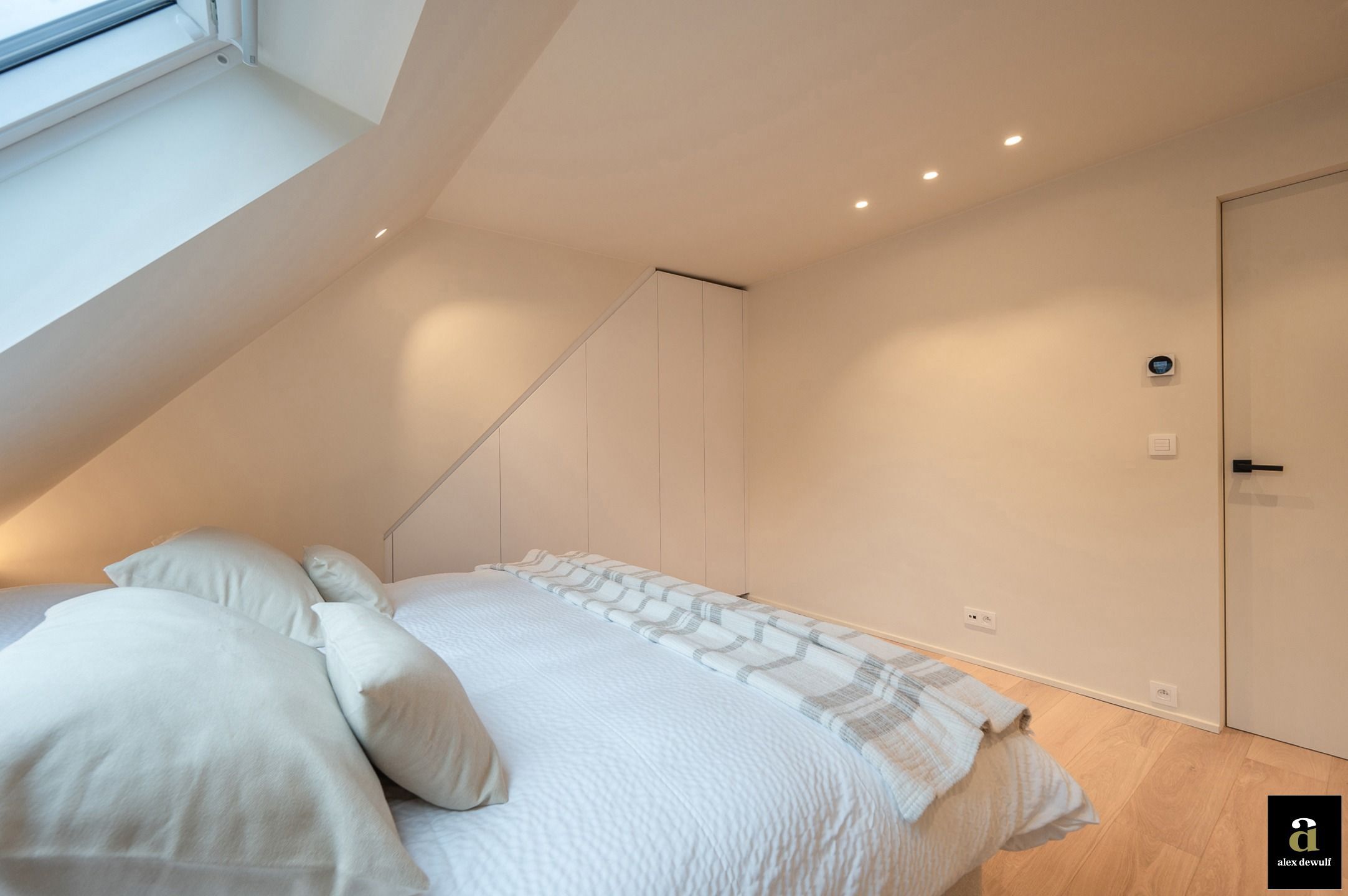 Exclusief gerenoveerd penthouse met panoramisch uitzicht [Piers De Raveschootlaan - Knokke Centrum]. foto 11