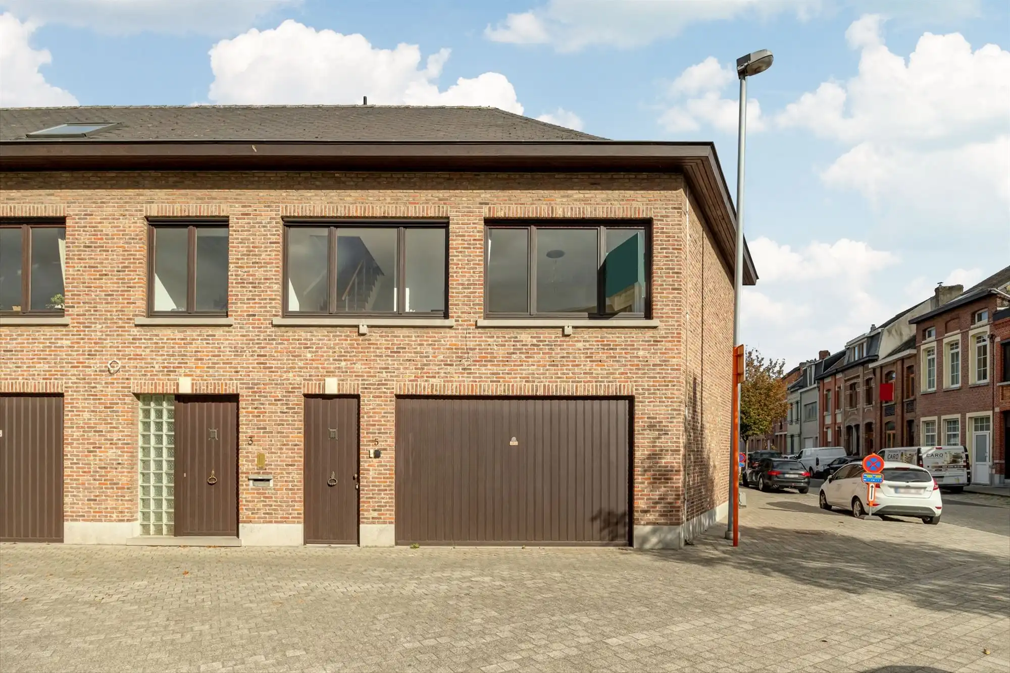 Gezinswoning woning met drie slaapkamers en tuin foto 23