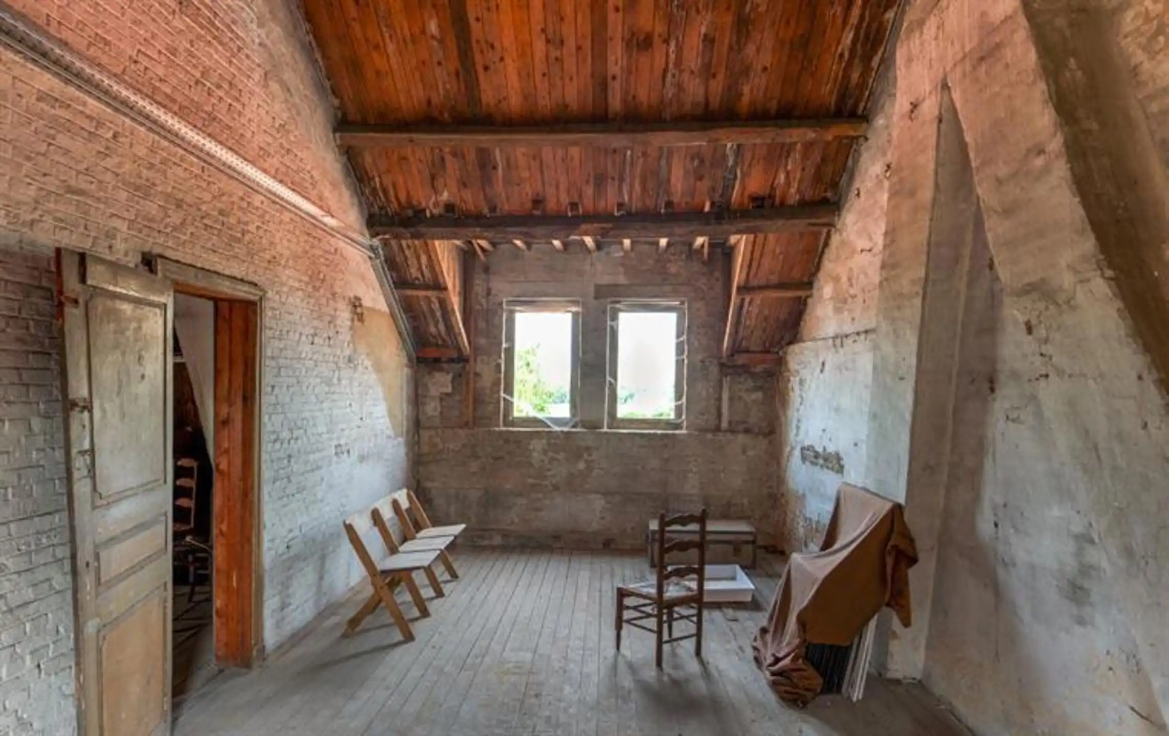 Imposante neoclassicistische herenwoning met 7 slpk., 2 badk. op 59 are 51 ca foto 19