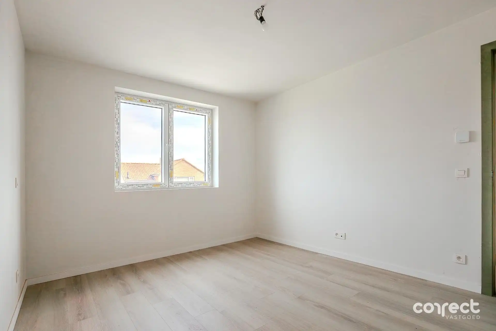 Moderne halfopen nieuwbouwwoning met een grote bew. opp. van 200 m². foto 14