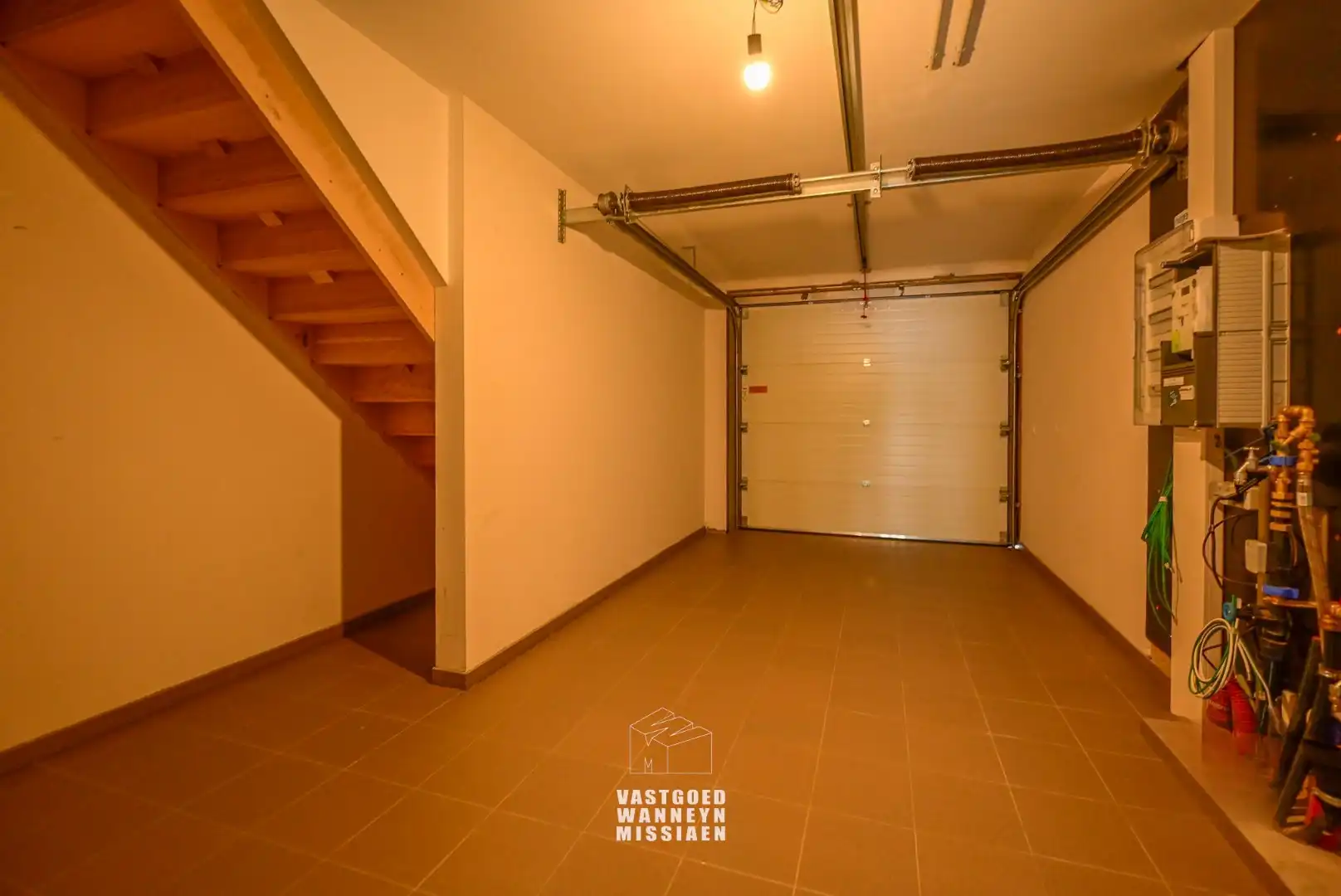 Moderne en energiezuinig nieuwbouw met 4 slaapkamers, tuin en garage foto 11