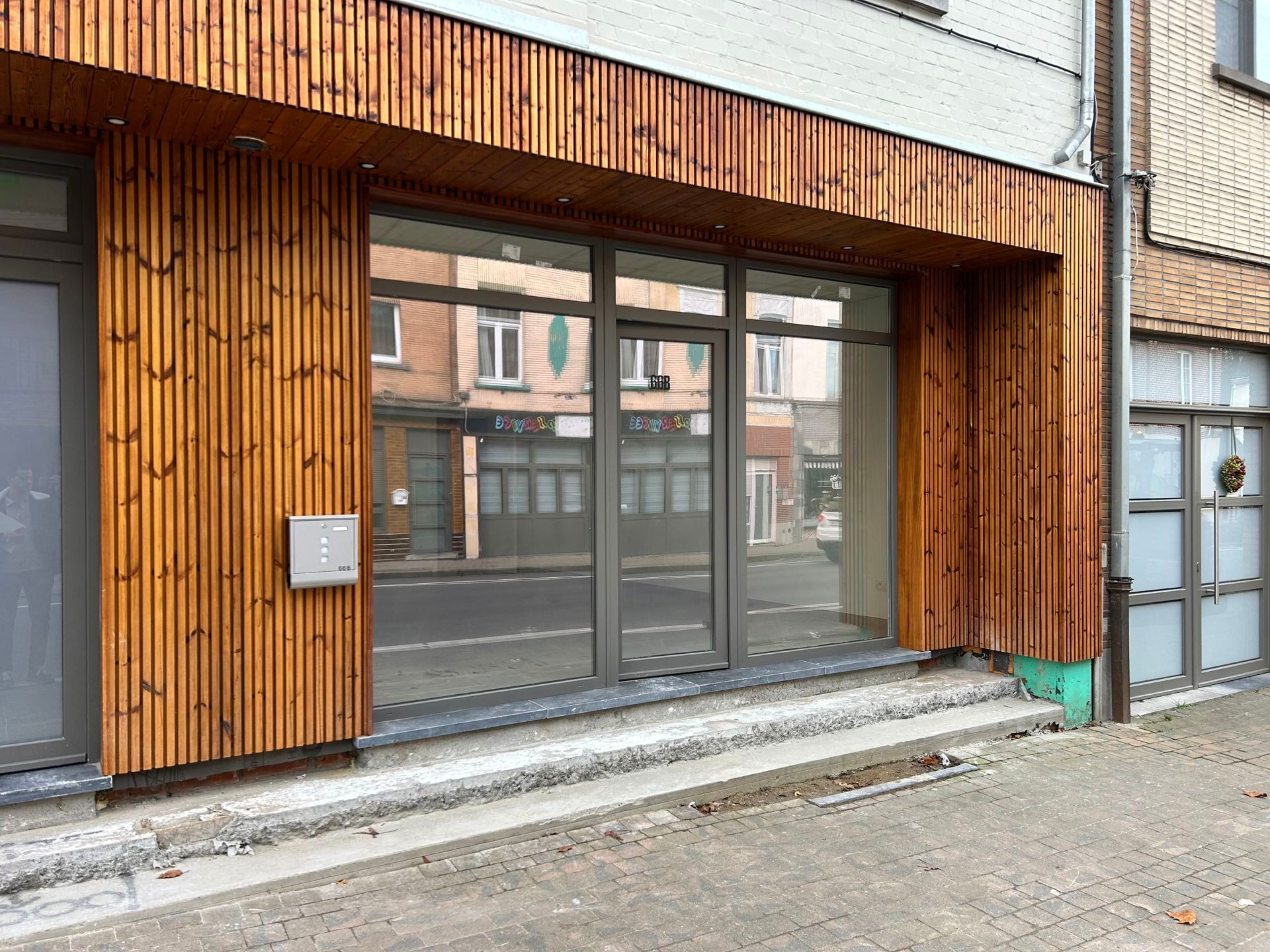 Kantoor te huur in centrum ronse foto 2