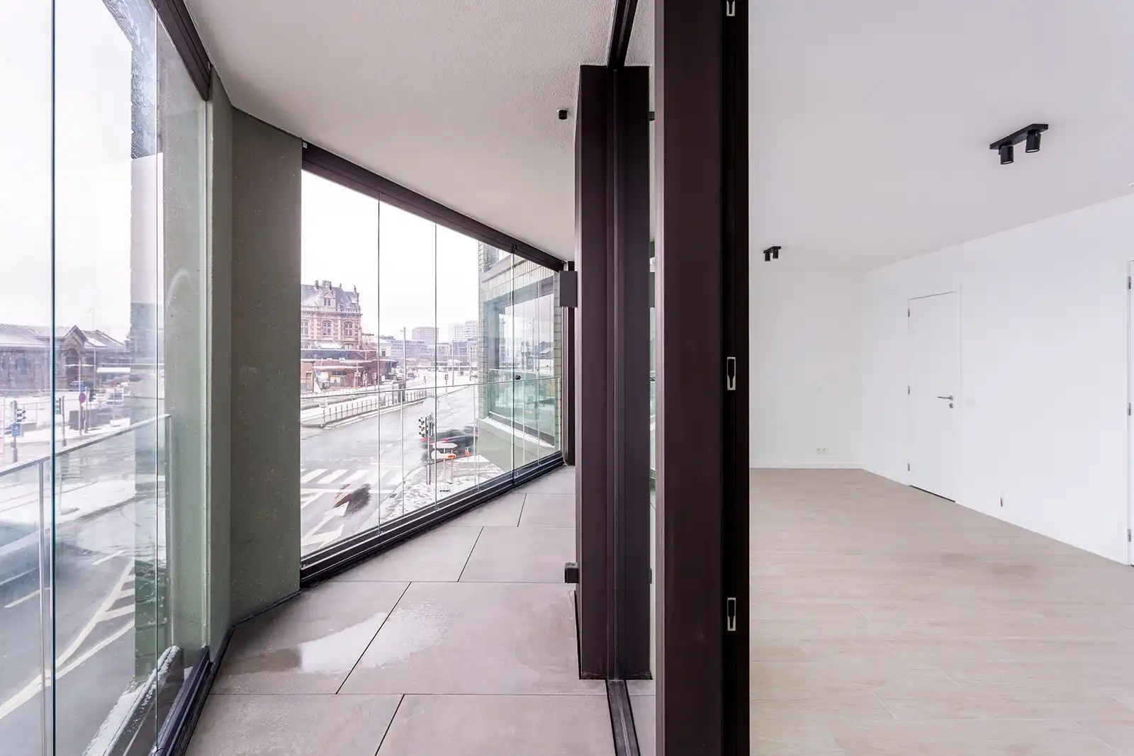 Licht, luxe en uitzicht op de Schelde foto 12