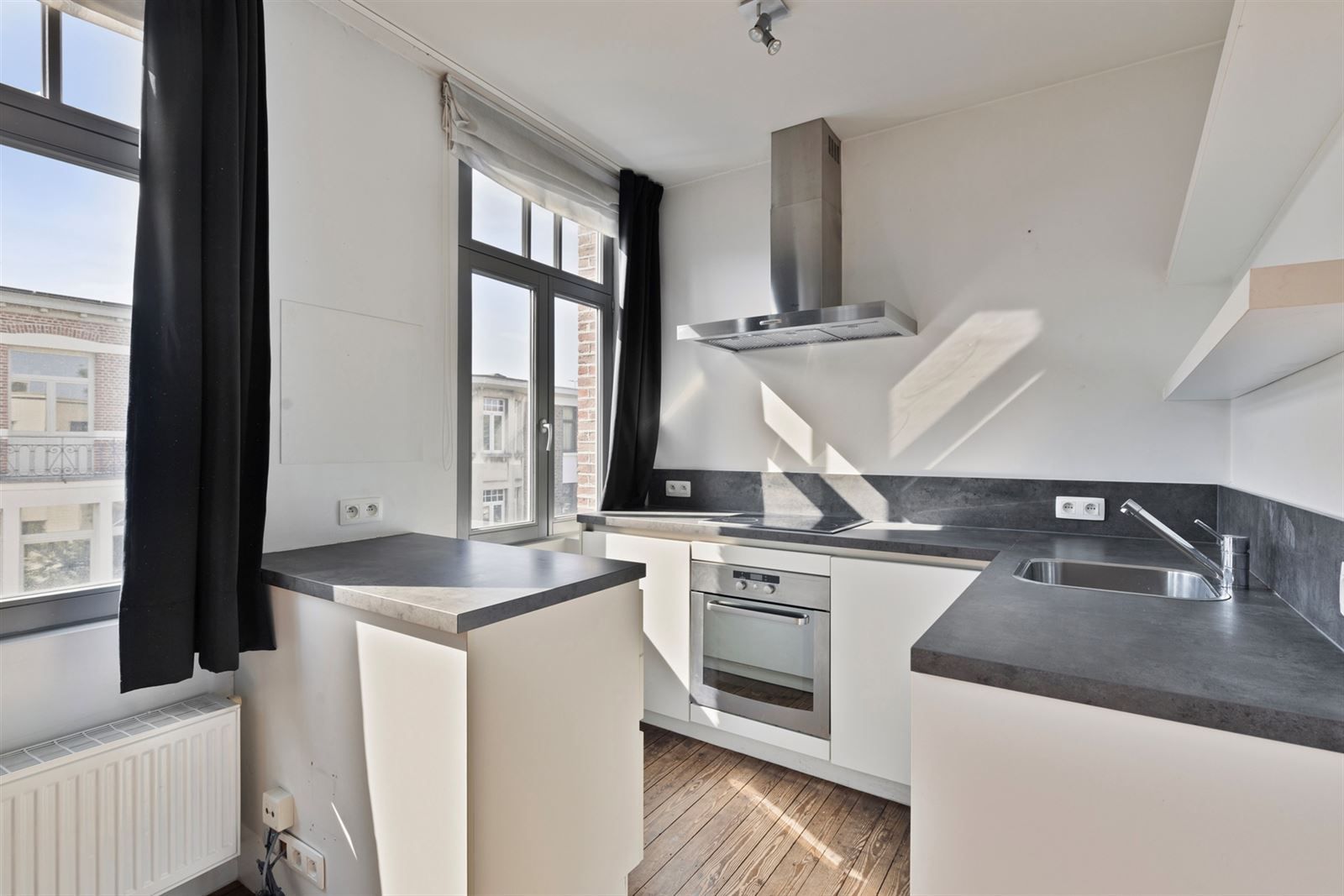MORTSEL Instapklare studio op topligging met alle comfort foto 5