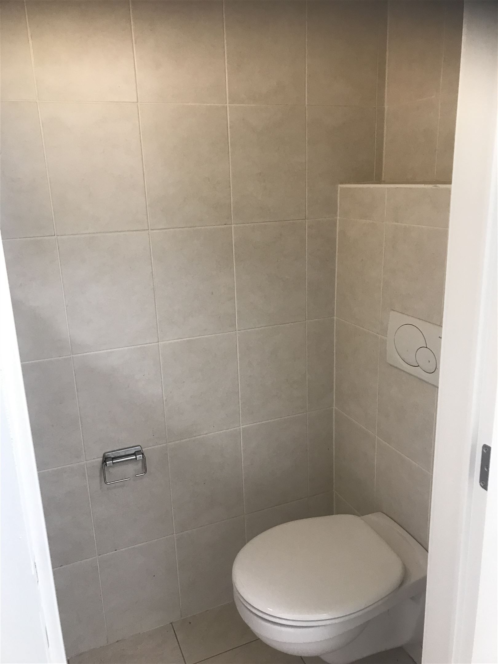 Ongemeubeld appartement met zeezicht foto 11