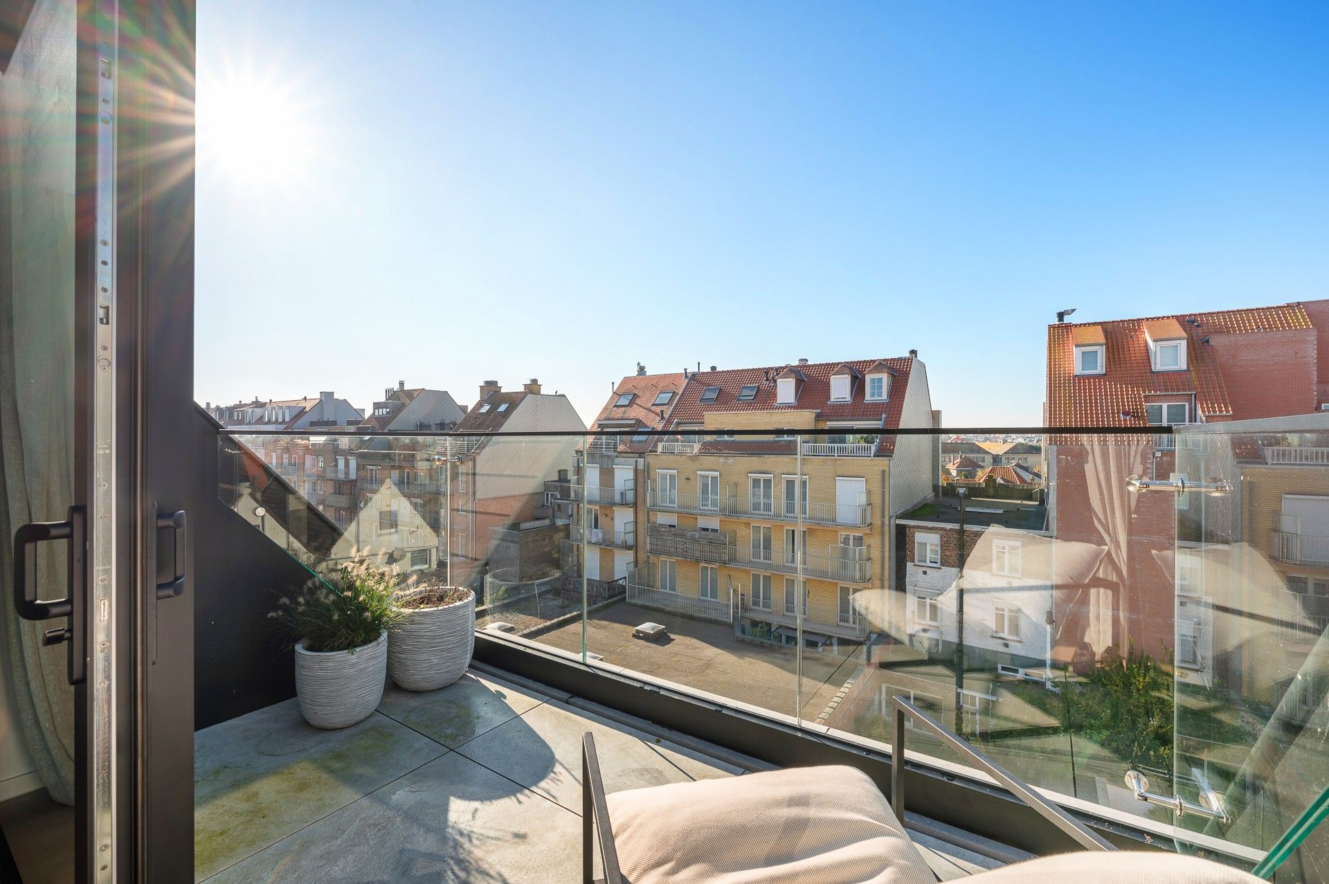 Stijlvol duplex appartement met zonnige terrassen nabij het centrum van Knokke foto 12