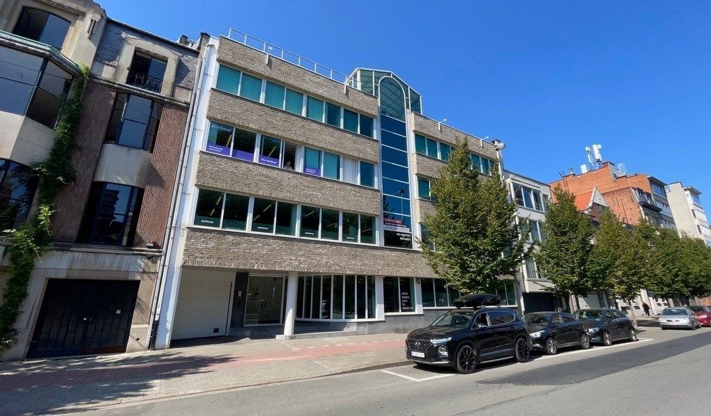 Instapklaar kantoor te huur nabij Singel Antwerpen foto {{pictureIndex}}