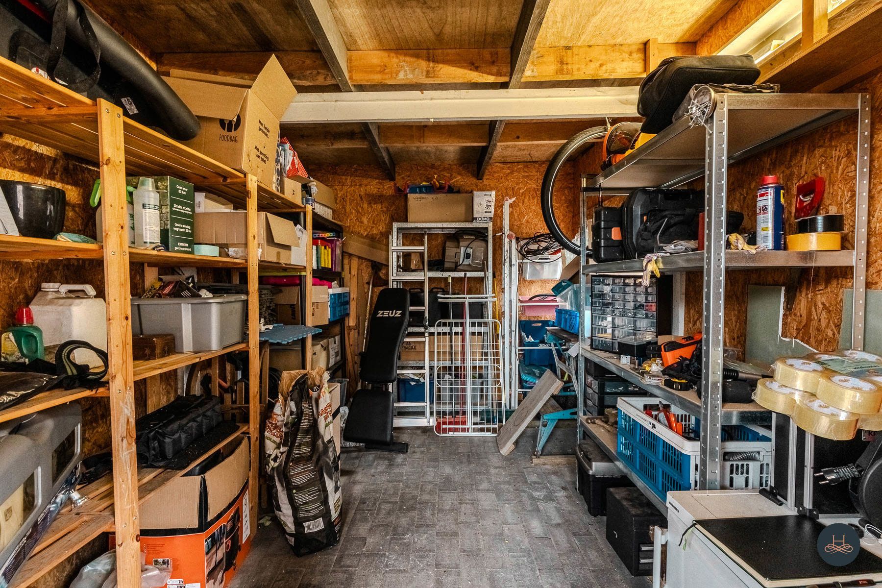 Instapklare halfopen bebouwing op einde doodlopende straat foto 30