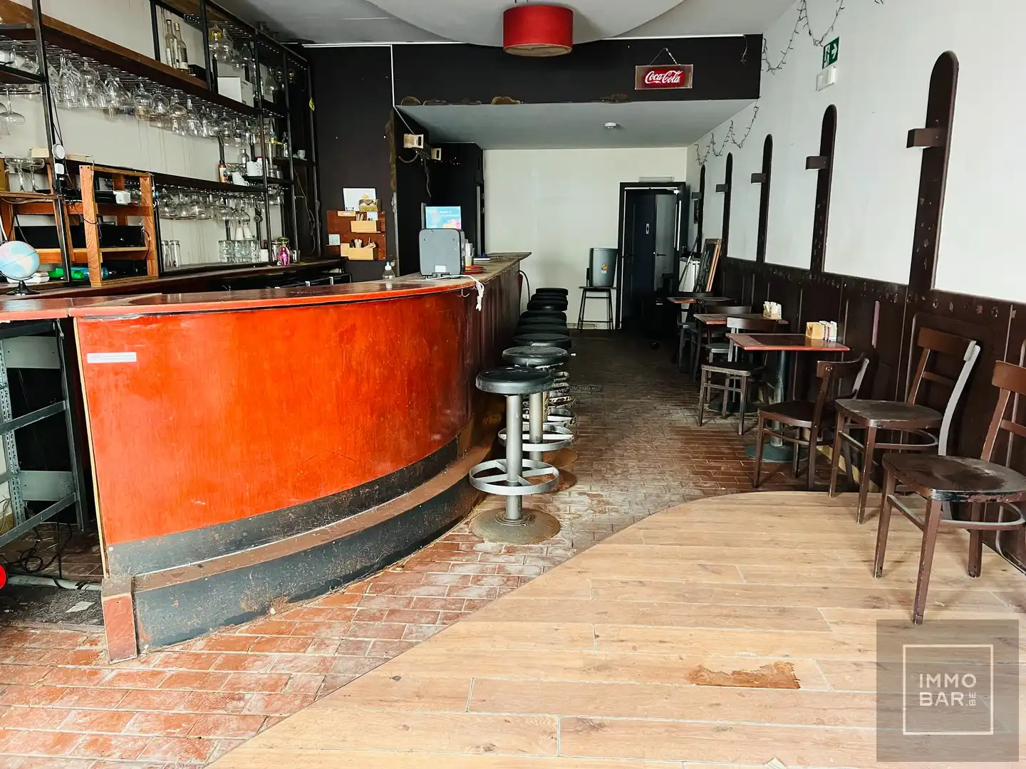 Deels gerenoveerd handelspand met woonpotentieel in bruisende studentenbuurt foto 4