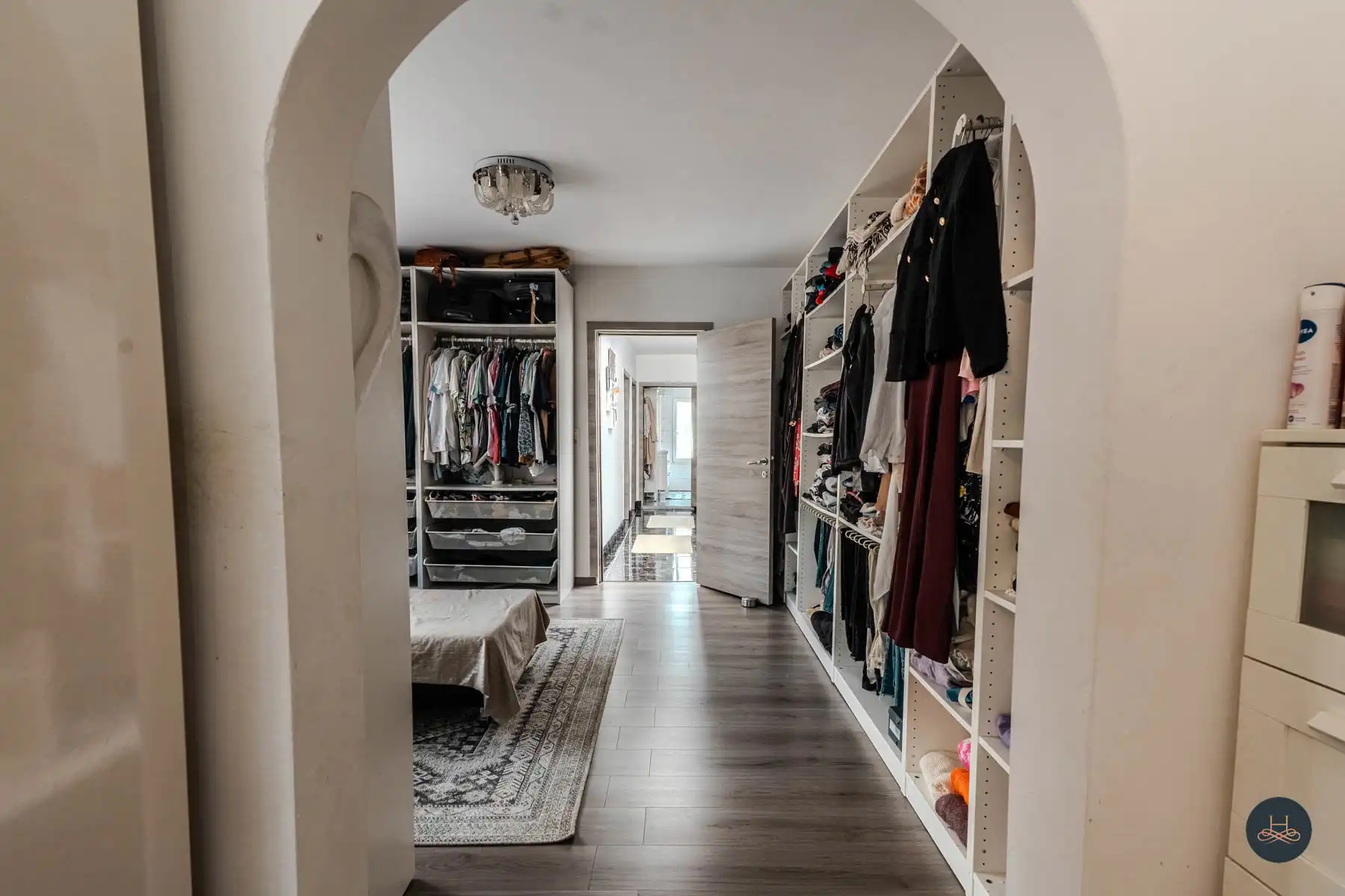 Comfortabele ruime gezinswoning met strategische ligging foto 29