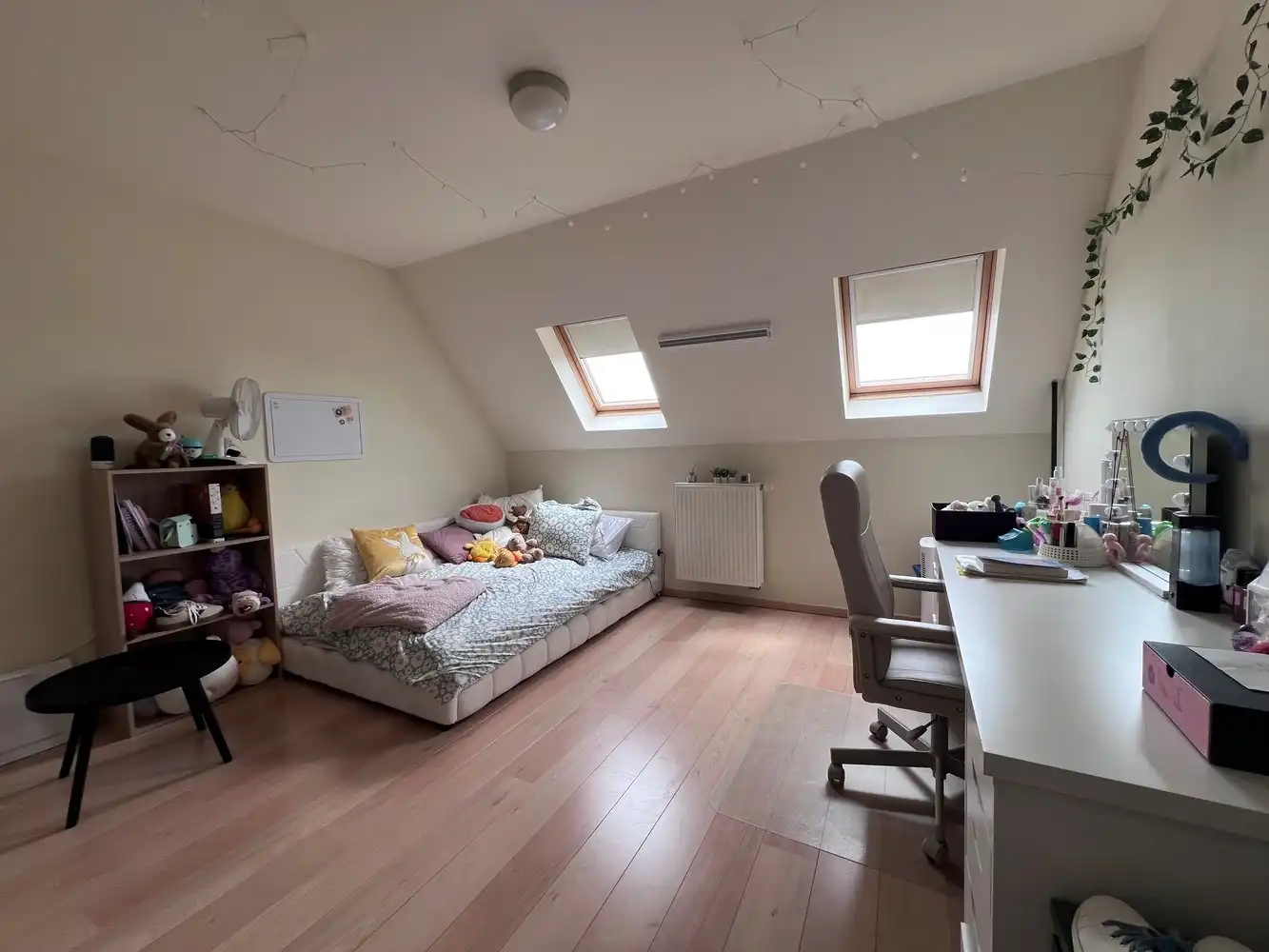Instapklaar duplex appartement met 4 slaapkamers, 2 badkamers en carport foto 10