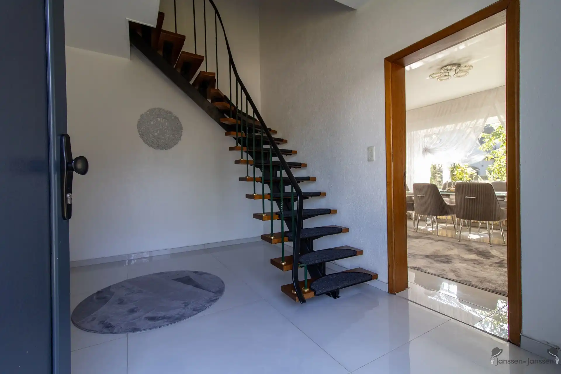 Villa met 6 slpks + mogelijkheid praktijkruimte foto 5