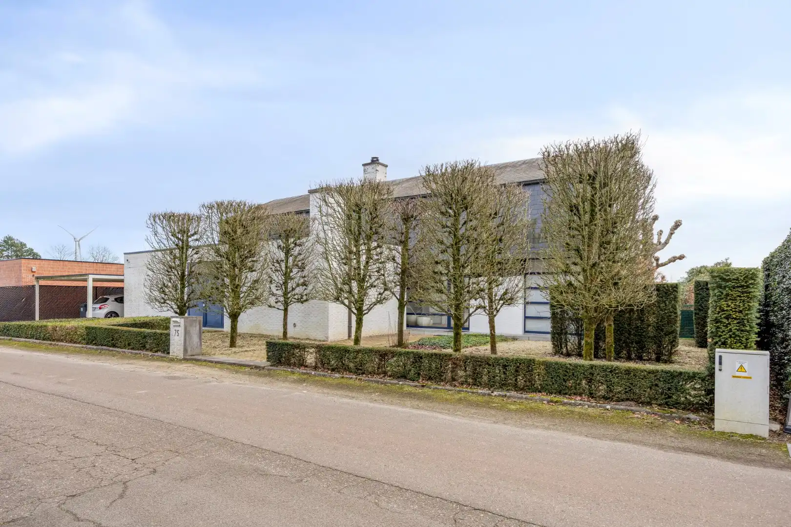 !! NIEUWE VOORWAARDEN !! Villa op een uiterst exclusieve locatie aan een prachtig privémeer foto 2